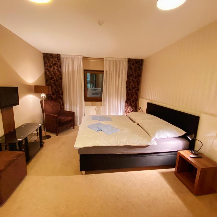 Golden Fish Apartmany Xia Plzen Exterior photo