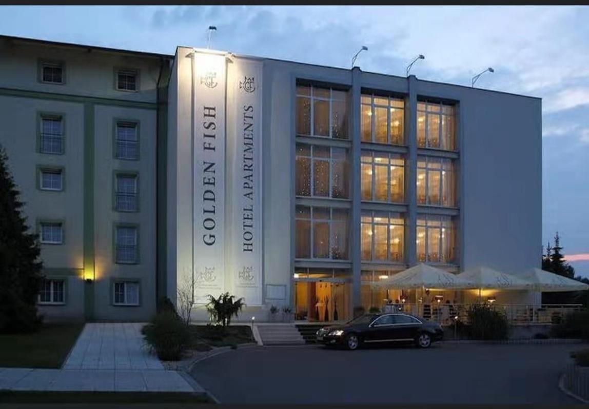 Golden Fish Apartmany Xia Plzen Exterior photo