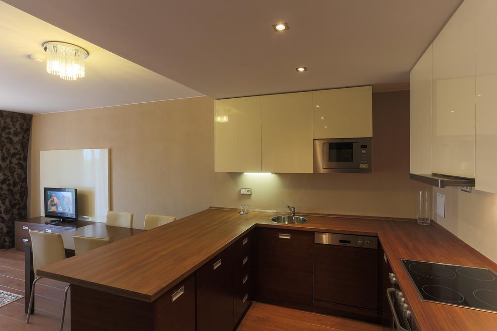Golden Fish Apartmany Xia Plzen Exterior photo
